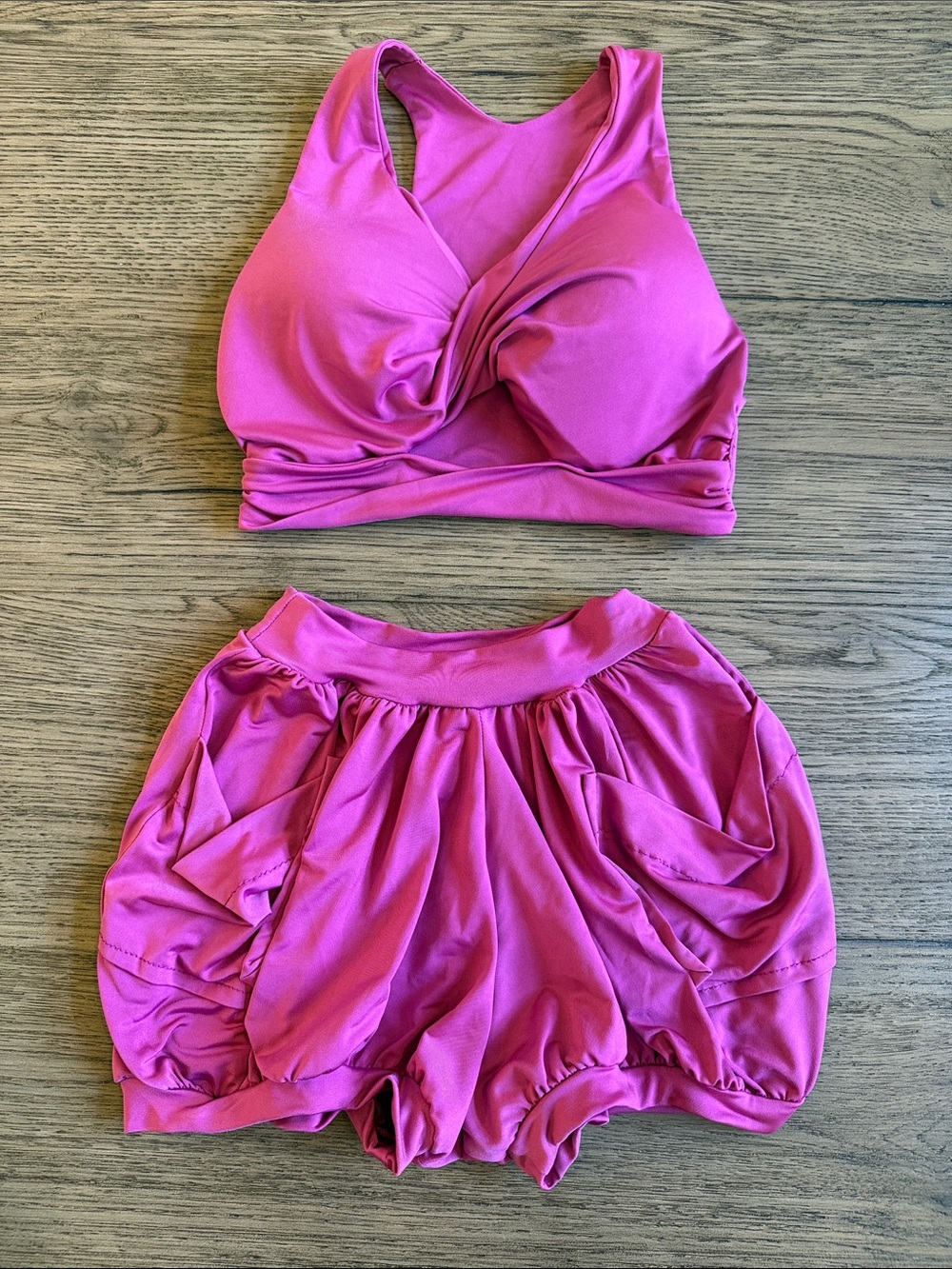 Kids Pink Two-Piece Dance Set - Twist Crop Top & Bubble Shorts